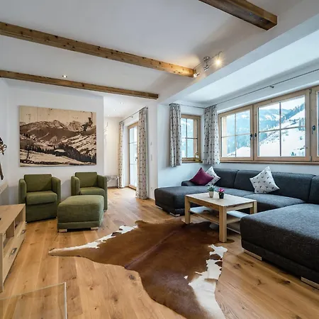 木屋 In Muehlbach Near Slopes