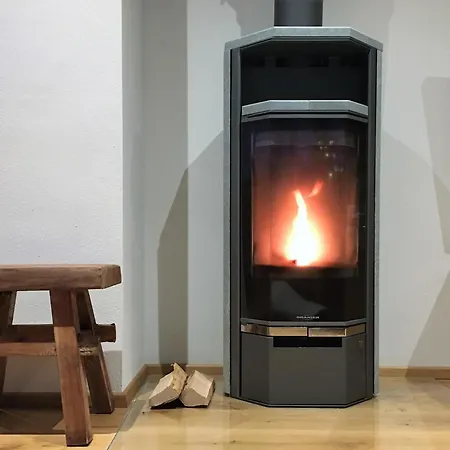 木屋 In Muehlbach Near Slopes