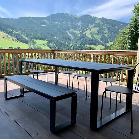 木屋 In Muehlbach Near Slopes *